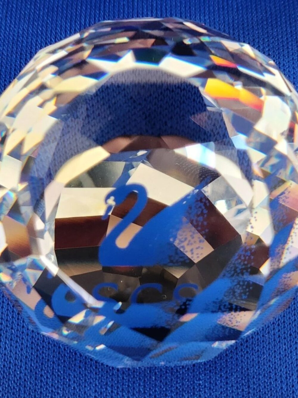 Swarovski Crystal SCS Blue Swan Retired 1.5" Round Faceted Ball Paperweight, Box - Picture 5 of 13